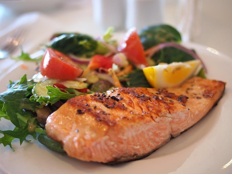 Grilled Salmon with Vegetables